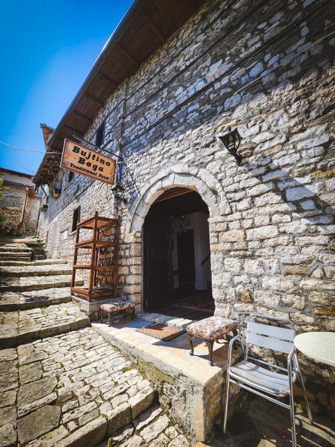 Bujtina Bega Hotel Berat Exterior photo