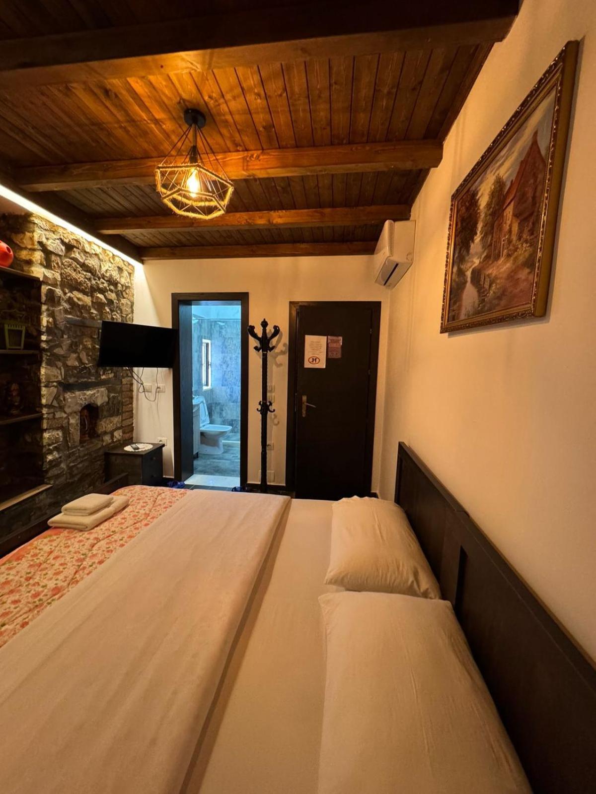 Bujtina Bega Hotel Berat Room photo