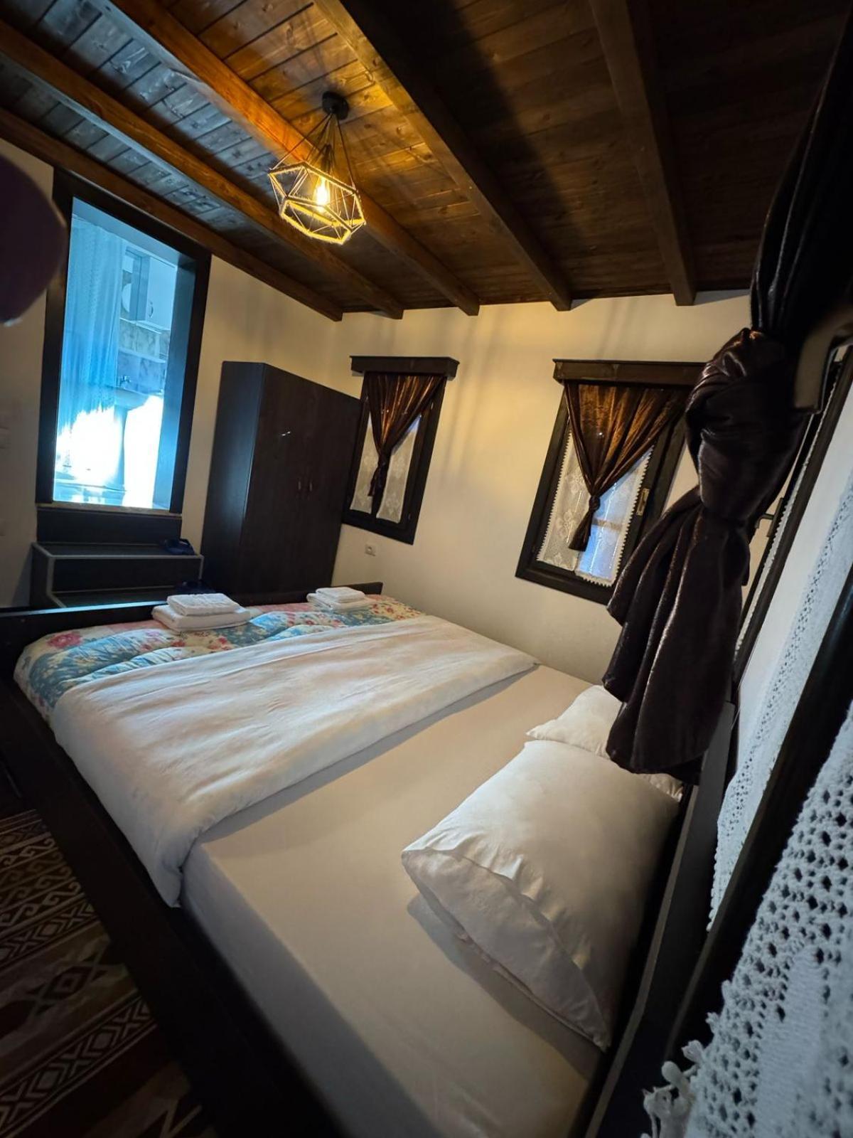 Bujtina Bega Hotel Berat Room photo